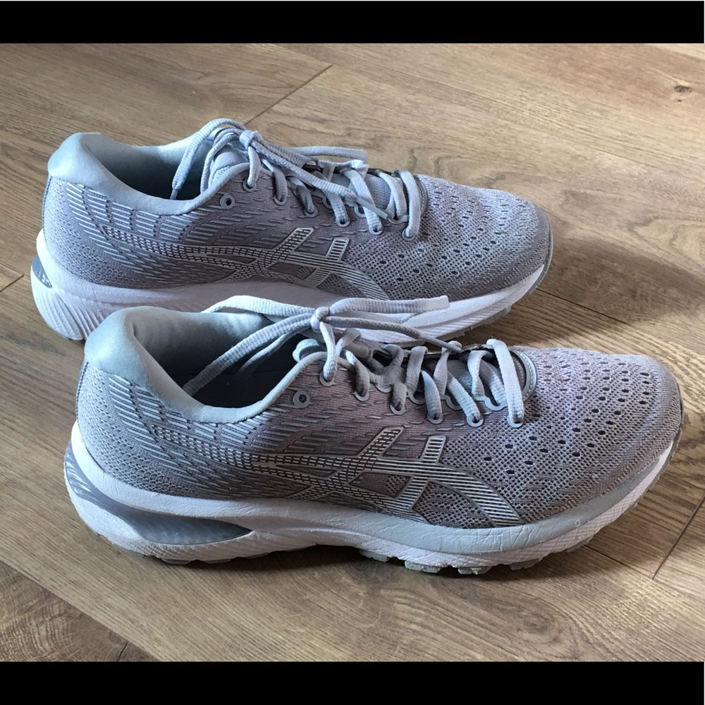 ASICS GEL-Cumulus 22 Gray 9 (feels like 8.5)